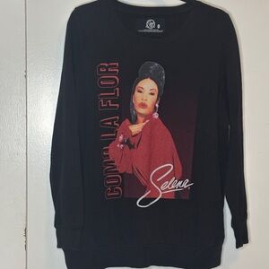 Black 'Como La Flor' Sweater